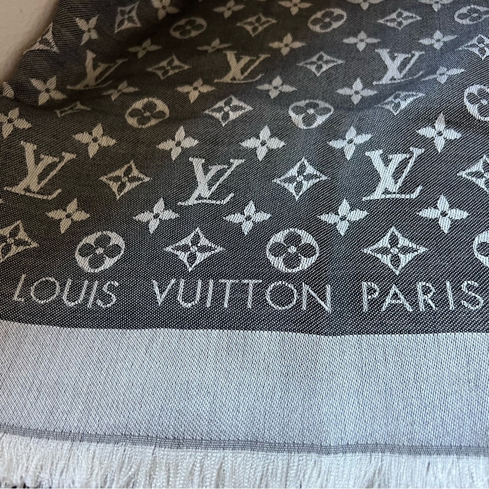 Brand New Louis Vuitton Monogram Denim Shawl